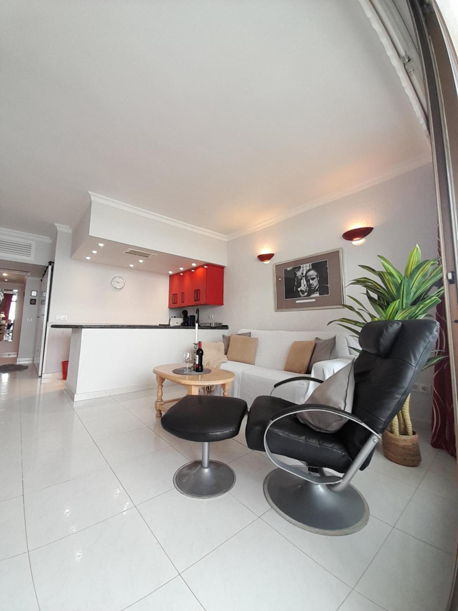 Apartment On The Harbor, First Line With Beautiful Sea View In 4 Star Hotel Fuengirola Extérieur photo